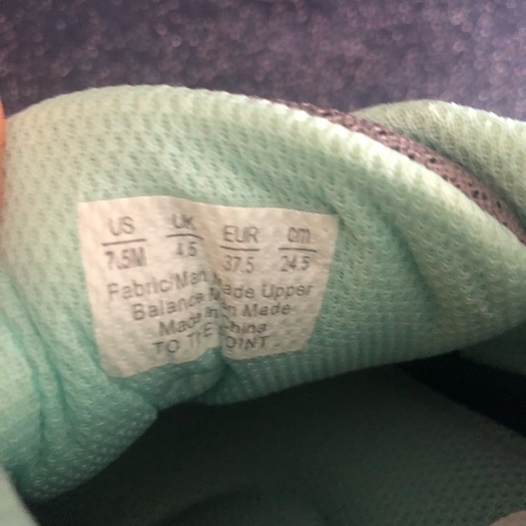 Skechers grey woman’s sneaker   7 1/2 Gel Cushion - Picture 6 of 10